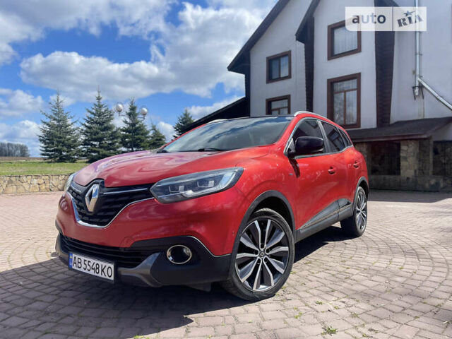 Красный Рено Kadjar, объемом двигателя 1.6 л и пробегом 170 тыс. км за 14750 $, фото 1 на Automoto.ua