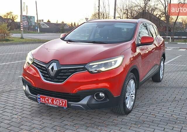 Красный Рено Kadjar, объемом двигателя 1.6 л и пробегом 243 тыс. км за 13900 $, фото 1 на Automoto.ua