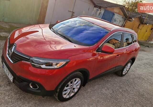 Красный Рено Kadjar, объемом двигателя 1.46 л и пробегом 77 тыс. км за 16800 $, фото 1 на Automoto.ua