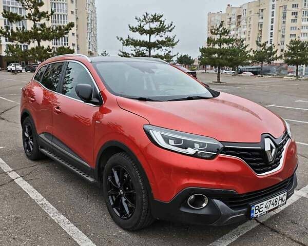 Красный Рено Kadjar, объемом двигателя 1.46 л и пробегом 185 тыс. км за 18500 $, фото 1 на Automoto.ua