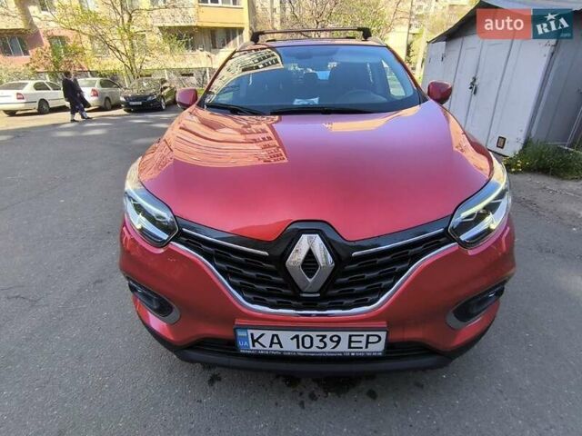 Красный Рено Kadjar, объемом двигателя 1.46 л и пробегом 68 тыс. км за 22868 $, фото 1 на Automoto.ua