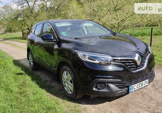 Рено Kadjar, объемом двигателя 1.2 л и пробегом 111 тыс. км за 16200 $, фото 1 на Automoto.ua