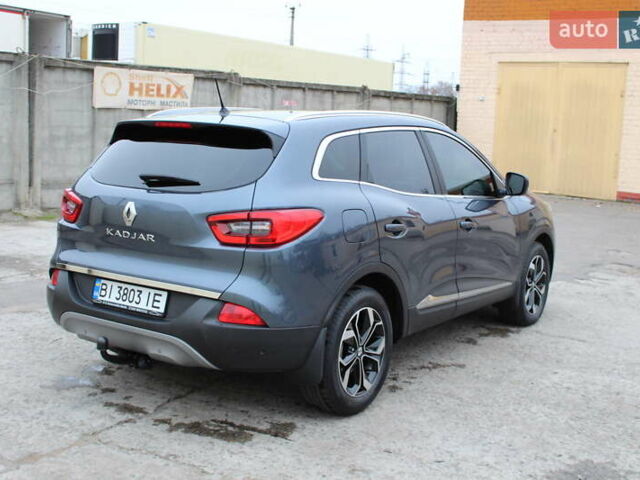 Серый Рено Kadjar, объемом двигателя 1.6 л и пробегом 92 тыс. км за 17500 $, фото 1 на Automoto.ua