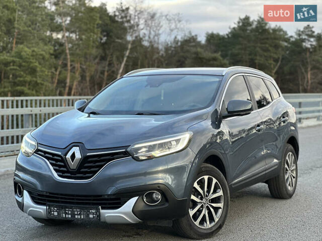 Серый Рено Kadjar, объемом двигателя 1.5 л и пробегом 194 тыс. км за 13850 $, фото 1 на Automoto.ua