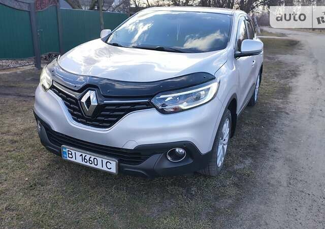 Серый Рено Kadjar, объемом двигателя 1.46 л и пробегом 251 тыс. км за 16000 $, фото 1 на Automoto.ua