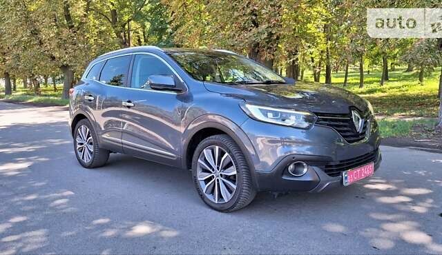 Серый Рено Kadjar, объемом двигателя 1.6 л и пробегом 182 тыс. км за 17800 $, фото 1 на Automoto.ua