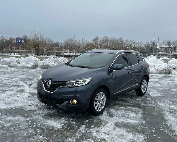 Серый Рено Kadjar, объемом двигателя 1.5 л и пробегом 150 тыс. км за 15900 $, фото 1 на Automoto.ua