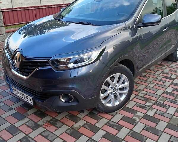 Серый Рено Kadjar, объемом двигателя 1.46 л и пробегом 265 тыс. км за 15600 $, фото 1 на Automoto.ua