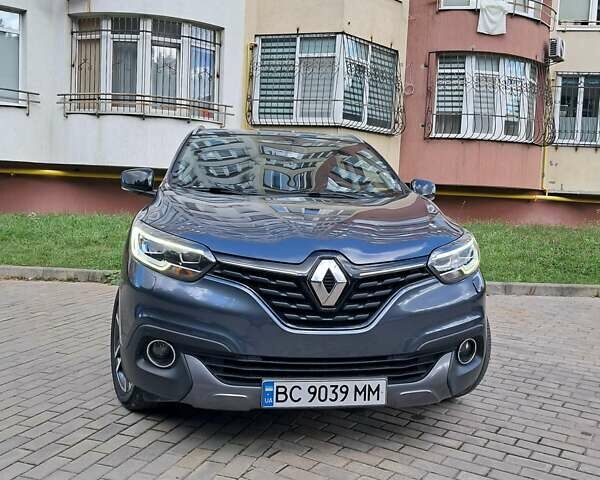 Серый Рено Kadjar, объемом двигателя 1.46 л и пробегом 227 тыс. км за 16500 $, фото 1 на Automoto.ua
