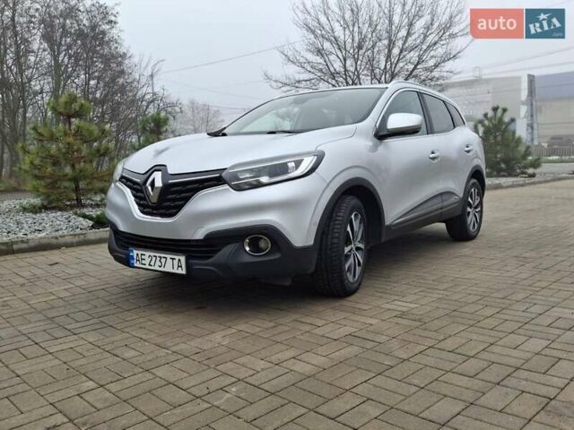 Серый Рено Kadjar, объемом двигателя 1.5 л и пробегом 280 тыс. км за 13500 $, фото 1 на Automoto.ua