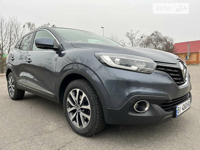 Серый Рено Kadjar, объемом двигателя 1.5 л и пробегом 223 тыс. км за 15800 $, фото 1 на Automoto.ua