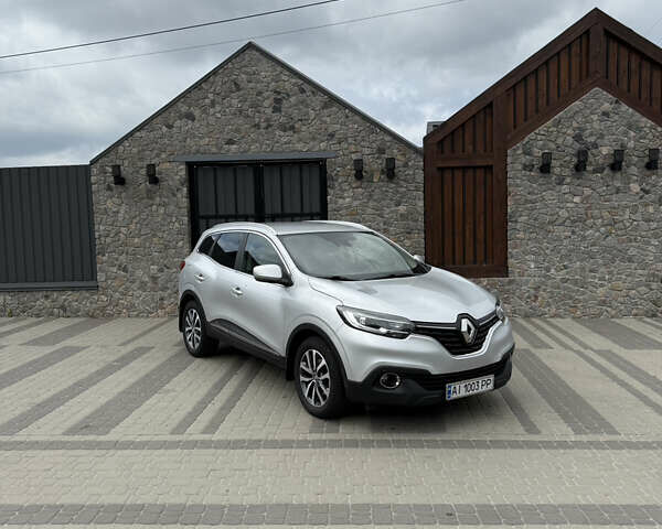 Серый Рено Kadjar, объемом двигателя 1.46 л и пробегом 170 тыс. км за 14500 $, фото 1 на Automoto.ua