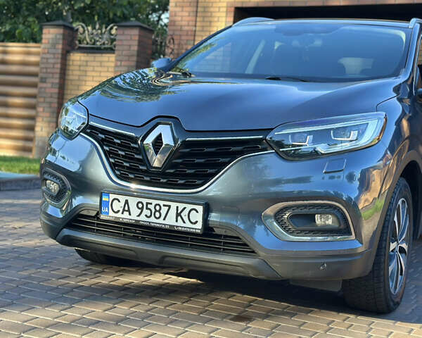 Сірий Рено Kadjar, об'ємом двигуна 1.46 л та пробігом 147 тис. км за 19200 $, фото 1 на Automoto.ua