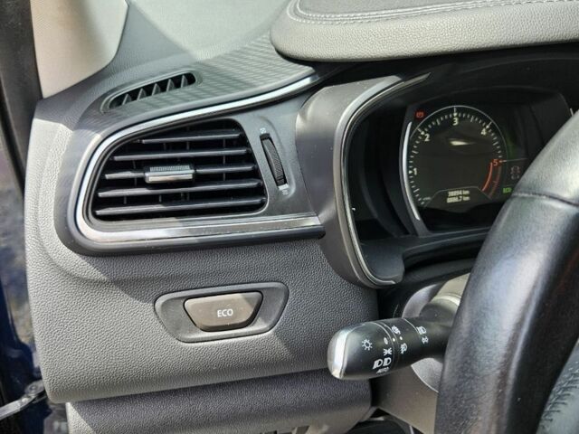 Синий Рено Kadjar, объемом двигателя 0 л и пробегом 39 тыс. км за 22500 $, фото 1 на Automoto.ua
