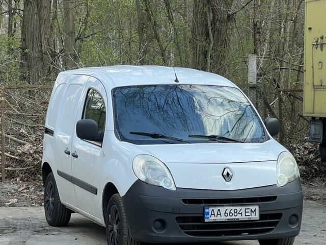 Белый Рено Кенгу Экспресс, объемом двигателя 1.5 л и пробегом 369 тыс. км за 5200 $, фото 1 на Automoto.ua