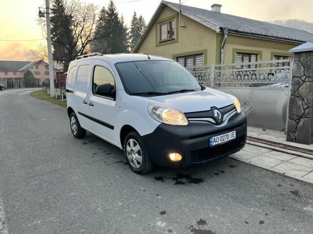 Білий Рено Кєнгу Експресс, об'ємом двигуна 1.5 л та пробігом 220 тис. км за 7600 $, фото 1 на Automoto.ua