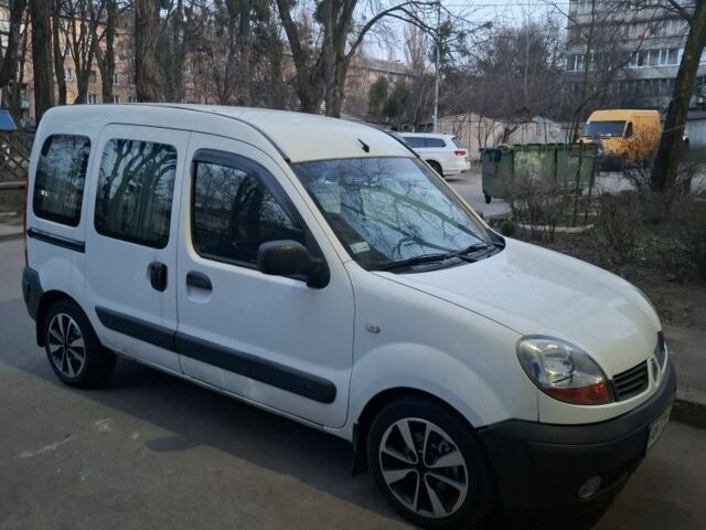 Белый Рено Кенгу Экспресс, объемом двигателя 1.5 л и пробегом 310 тыс. км за 84 $, фото 1 на Automoto.ua