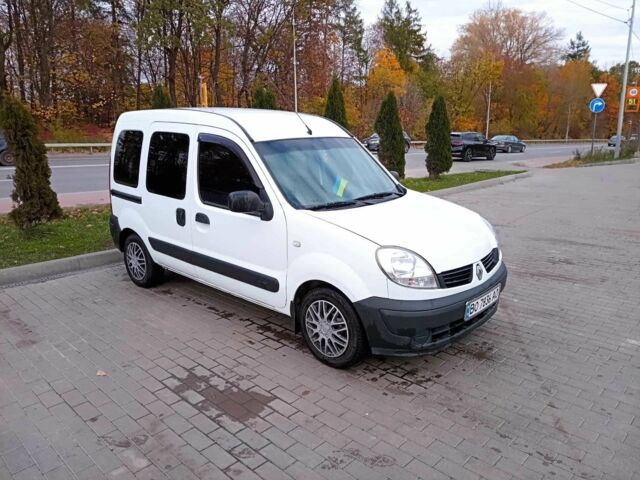 Белый Рено Кенгу Экспресс, объемом двигателя 1.5 л и пробегом 231 тыс. км за 4100 $, фото 1 на Automoto.ua