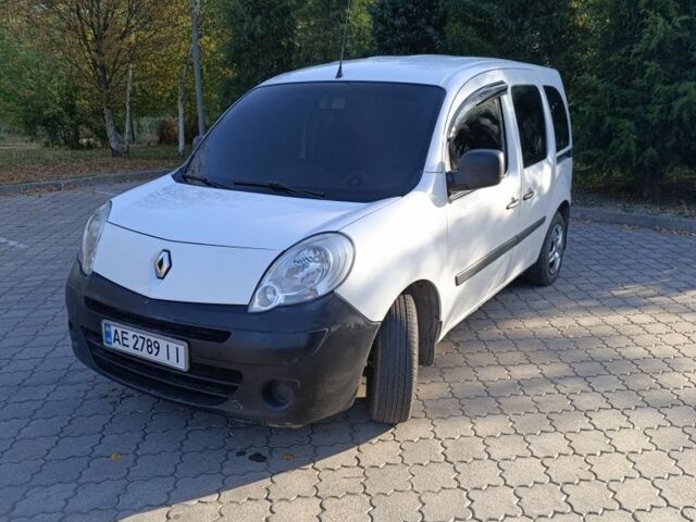Белый Рено Кенгу Экспресс, объемом двигателя 1.5 л и пробегом 210 тыс. км за 7000 $, фото 1 на Automoto.ua