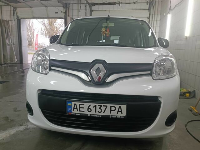 Белый Рено Кенгу Экспресс, объемом двигателя 1.5 л и пробегом 109 тыс. км за 9700 $, фото 1 на Automoto.ua