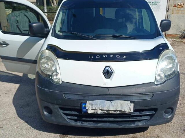 Белый Рено Кенгу Экспресс, объемом двигателя 0 л и пробегом 263 тыс. км за 6800 $, фото 1 на Automoto.ua