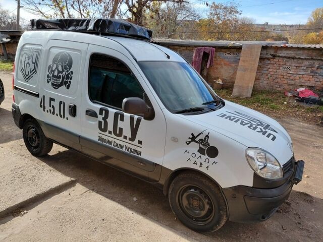 Белый Рено Кенгу Экспресс, объемом двигателя 1.4 л и пробегом 387 тыс. км за 2700 $, фото 1 на Automoto.ua