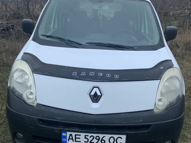Белый Рено Кенгу Экспресс, объемом двигателя 1.5 л и пробегом 270 тыс. км за 4900 $, фото 1 на Automoto.ua