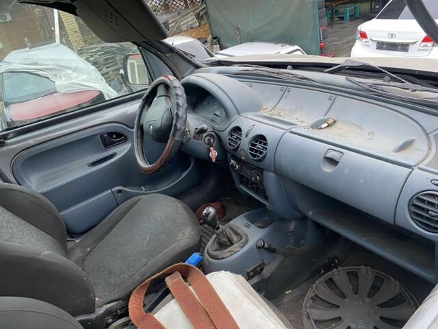 Сірий Рено Кєнгу Експресс, об'ємом двигуна 1.4 л та пробігом 150 тис. км за 1050 $, фото 1 на Automoto.ua