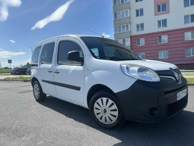 Белый Рено Кенгу, объемом двигателя 1.5 л и пробегом 297 тыс. км за 7016 $, фото 1 на Automoto.ua