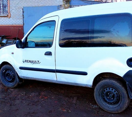Белый Рено Кенгу, объемом двигателя 1.9 л и пробегом 0 тыс. км за 2000 $, фото 1 на Automoto.ua