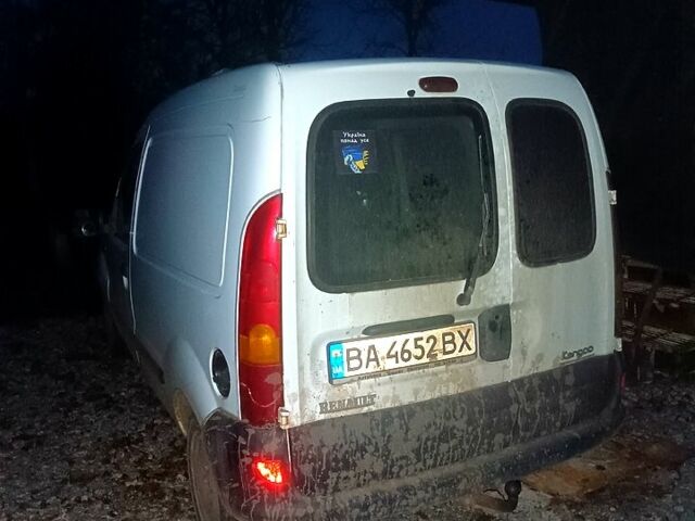 Белый Рено Кенгу, объемом двигателя 1.1 л и пробегом 200 тыс. км за 2400 $, фото 1 на Automoto.ua