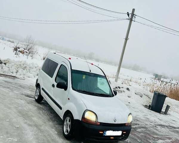 Белый Рено Кенгу, объемом двигателя 1.9 л и пробегом 280 тыс. км за 1949 $, фото 1 на Automoto.ua