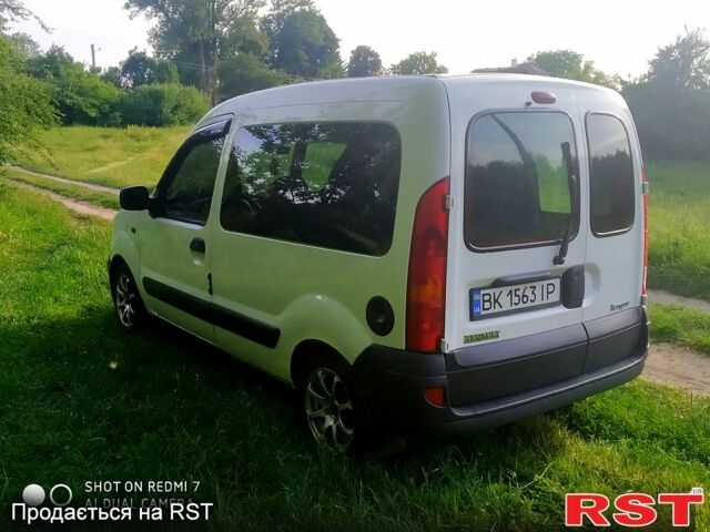 Белый Рено Кенгу, объемом двигателя 1.5 л и пробегом 467 тыс. км за 3000 $, фото 1 на Automoto.ua
