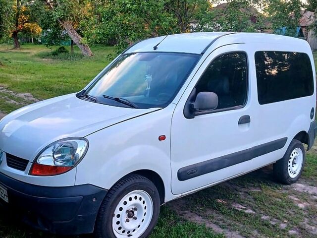 Білий Рено Кєнгу, об'ємом двигуна 1.5 л та пробігом 300 тис. км за 3200 $, фото 1 на Automoto.ua
