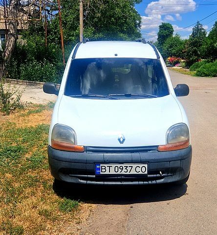 Білий Рено Кєнгу, об'ємом двигуна 1.5 л та пробігом 200 тис. км за 2600 $, фото 1 на Automoto.ua