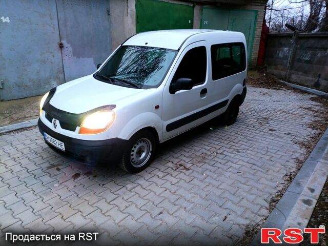 Белый Рено Кенгу, объемом двигателя 1.5 л и пробегом 330 тыс. км за 3500 $, фото 1 на Automoto.ua