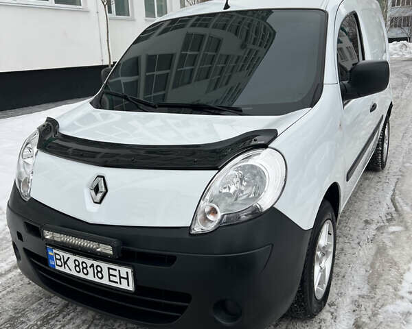 Белый Рено Кенгу, объемом двигателя 0 л и пробегом 313 тыс. км за 4499 $, фото 1 на Automoto.ua