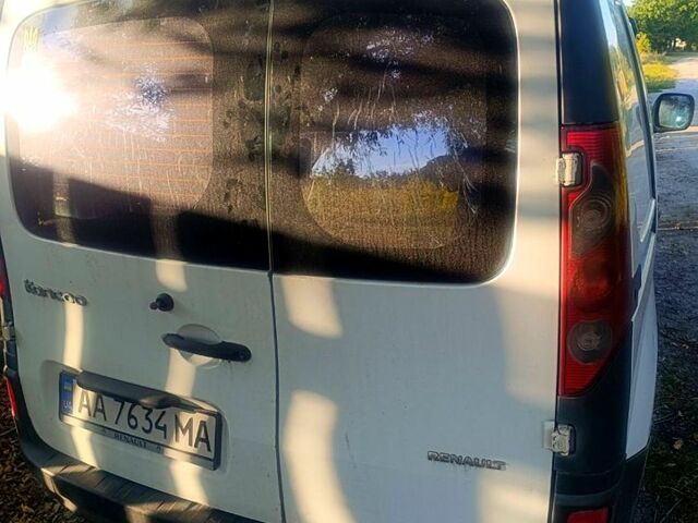 Белый Рено Кенгу, объемом двигателя 1.5 л и пробегом 535 тыс. км за 3300 $, фото 1 на Automoto.ua