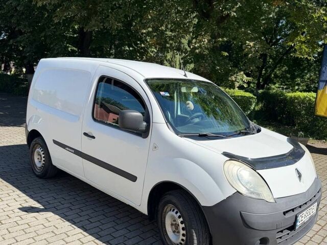 Белый Рено Кенгу, объемом двигателя 1.5 л и пробегом 170 тыс. км за 3300 $, фото 1 на Automoto.ua