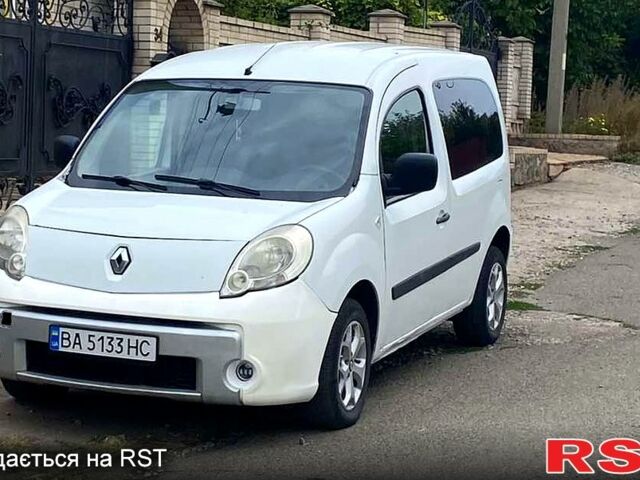 Белый Рено Кенгу, объемом двигателя 1.5 л и пробегом 400 тыс. км за 3600 $, фото 1 на Automoto.ua