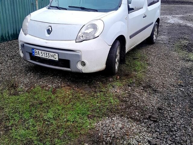 Белый Рено Кенгу, объемом двигателя 1.5 л и пробегом 459 тыс. км за 4800 $, фото 1 на Automoto.ua
