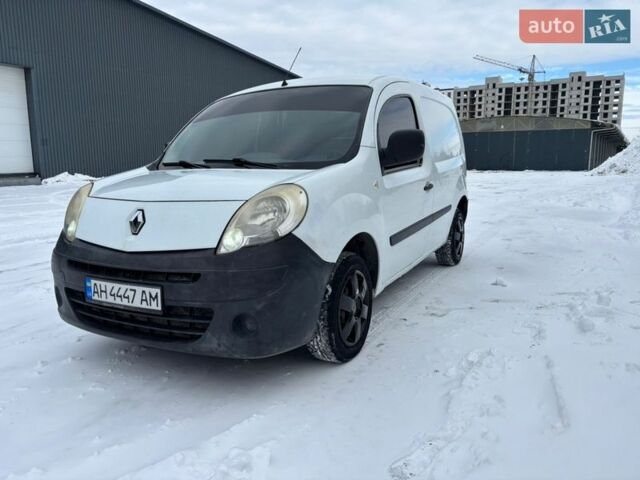 Білий Рено Кєнгу, об'ємом двигуна 1.46 л та пробігом 294 тис. км за 5200 $, фото 1 на Automoto.ua