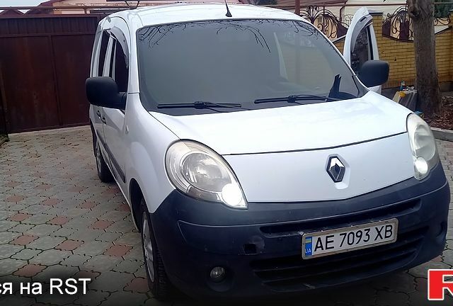 Белый Рено Кенгу, объемом двигателя 1.5 л и пробегом 330 тыс. км за 6200 $, фото 1 на Automoto.ua
