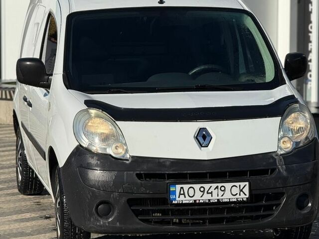Білий Рено Кєнгу, об'ємом двигуна 1.46 л та пробігом 400 тис. км за 4300 $, фото 1 на Automoto.ua