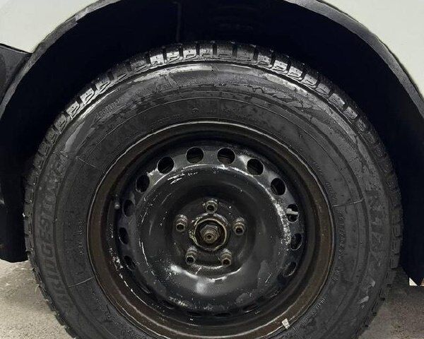 Белый Рено Кенгу, объемом двигателя 1.46 л и пробегом 0 тыс. км за 6200 $, фото 1 на Automoto.ua