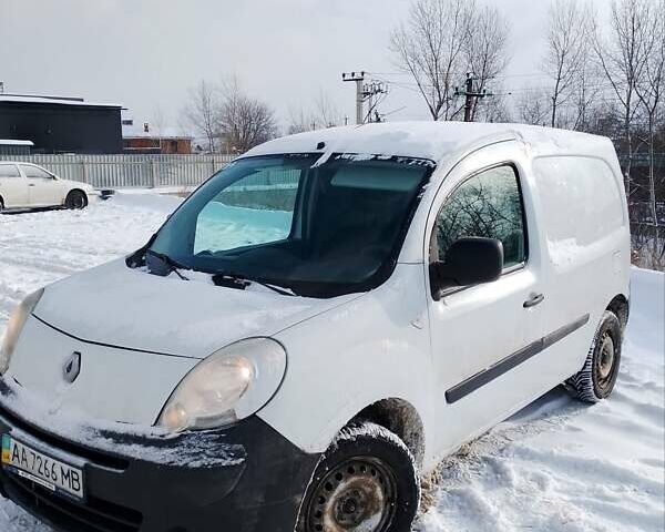 Белый Рено Кенгу, объемом двигателя 1.6 л и пробегом 262 тыс. км за 4800 $, фото 1 на Automoto.ua