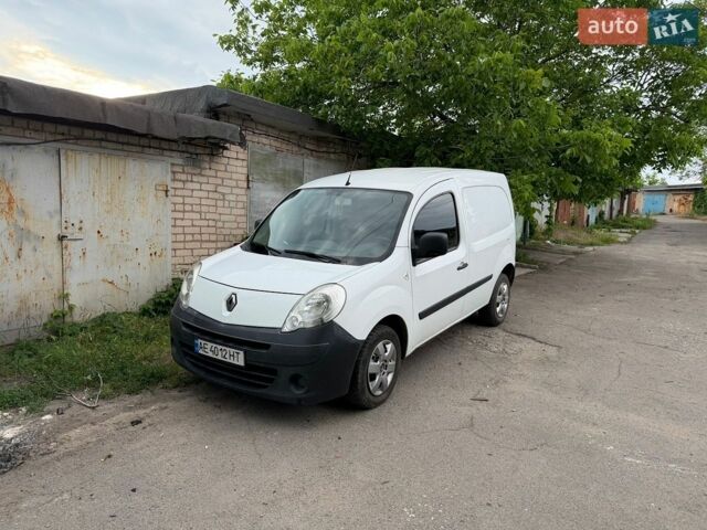 Білий Рено Кєнгу, об'ємом двигуна 1.46 л та пробігом 279 тис. км за 5900 $, фото 1 на Automoto.ua
