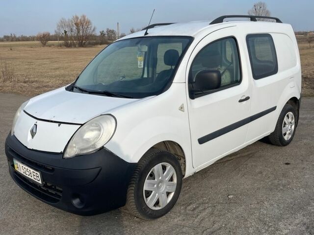 Білий Рено Кєнгу, об'ємом двигуна 1.46 л та пробігом 106 тис. км за 5000 $, фото 1 на Automoto.ua
