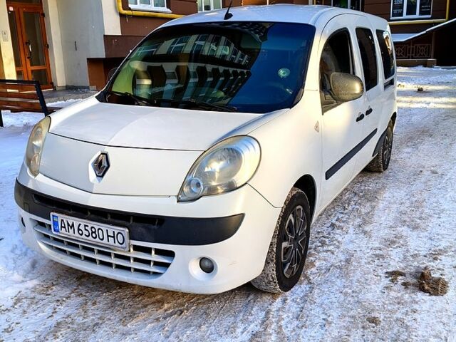 Білий Рено Кєнгу, об'ємом двигуна 1.5 л та пробігом 253 тис. км за 8300 $, фото 1 на Automoto.ua