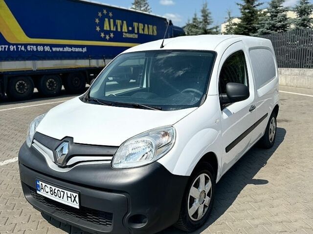 Белый Рено Кенгу, объемом двигателя 1.46 л и пробегом 341 тыс. км за 6600 $, фото 1 на Automoto.ua
